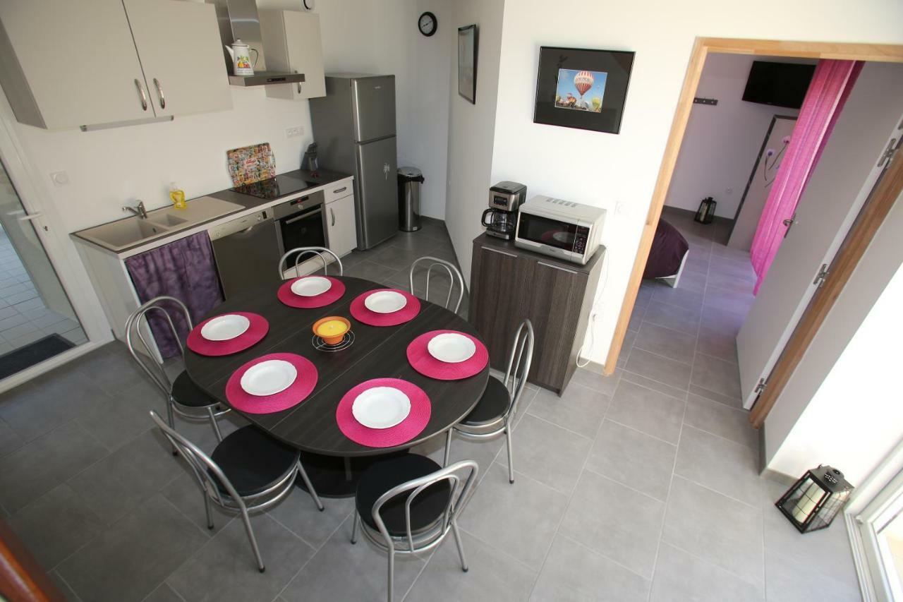 Gite Montgolfiere 6 Personnes Chatellerault Exterior photo